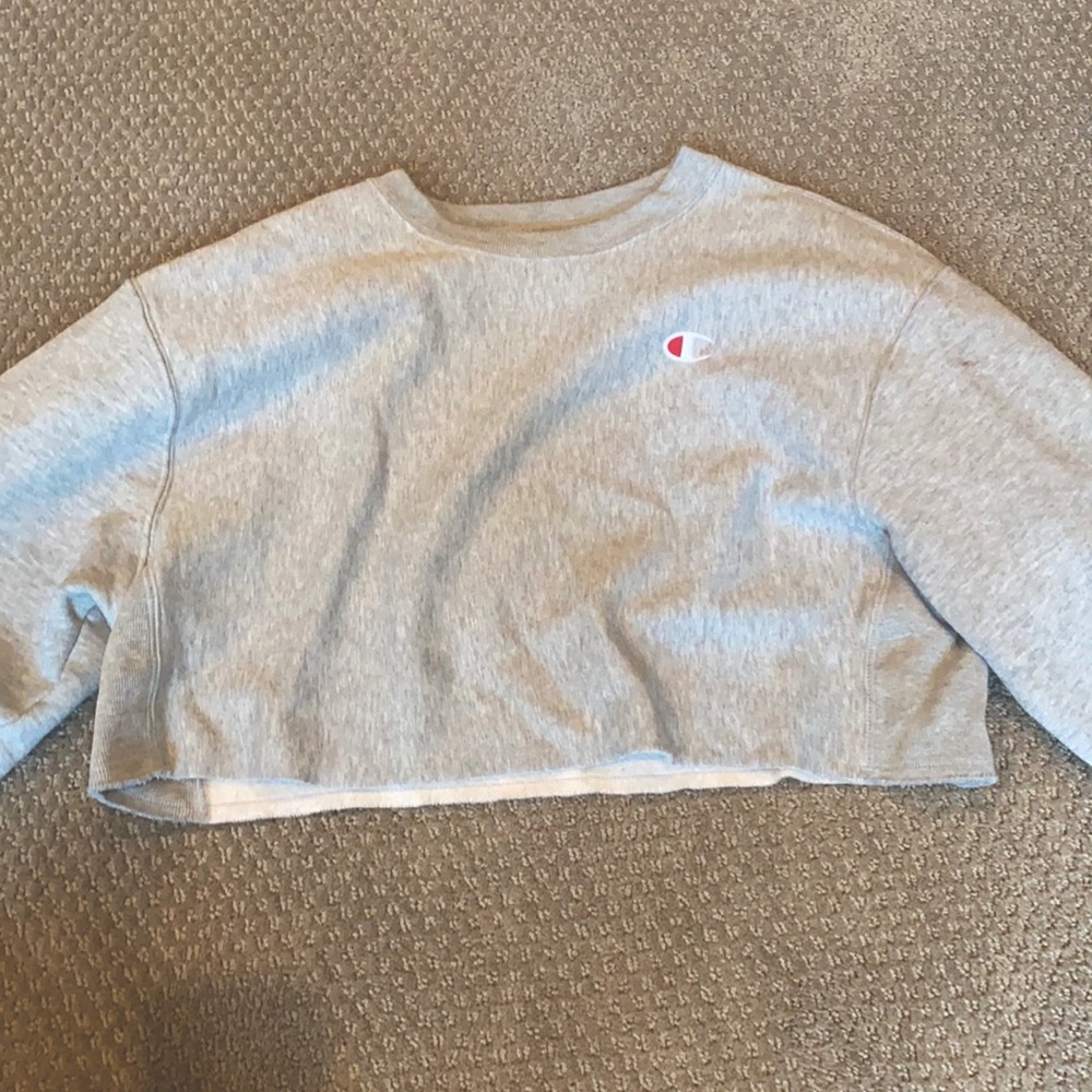 Selling grey cropped women’s champion sweatshirt